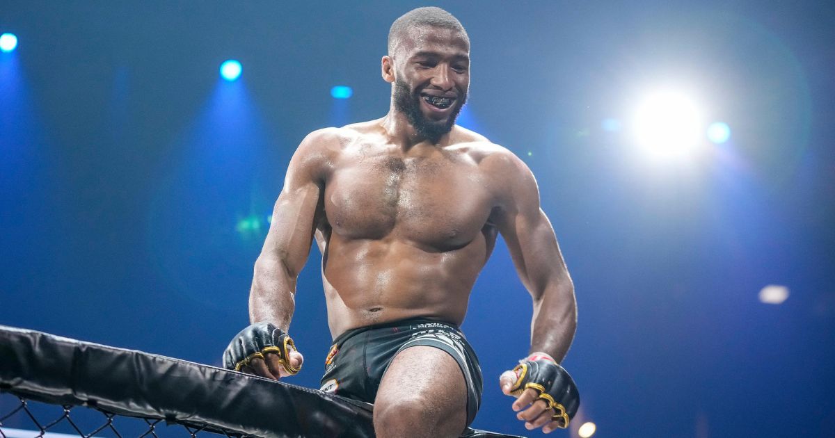 UFC Hooker Parnasse